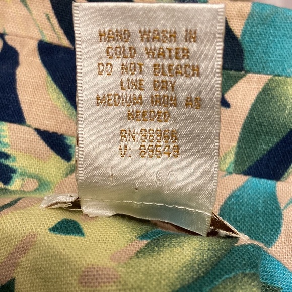 Monroe & Main Tropical Leaf Print Notched Collar Button Closure Linen Blazer - Picture 4 of 5